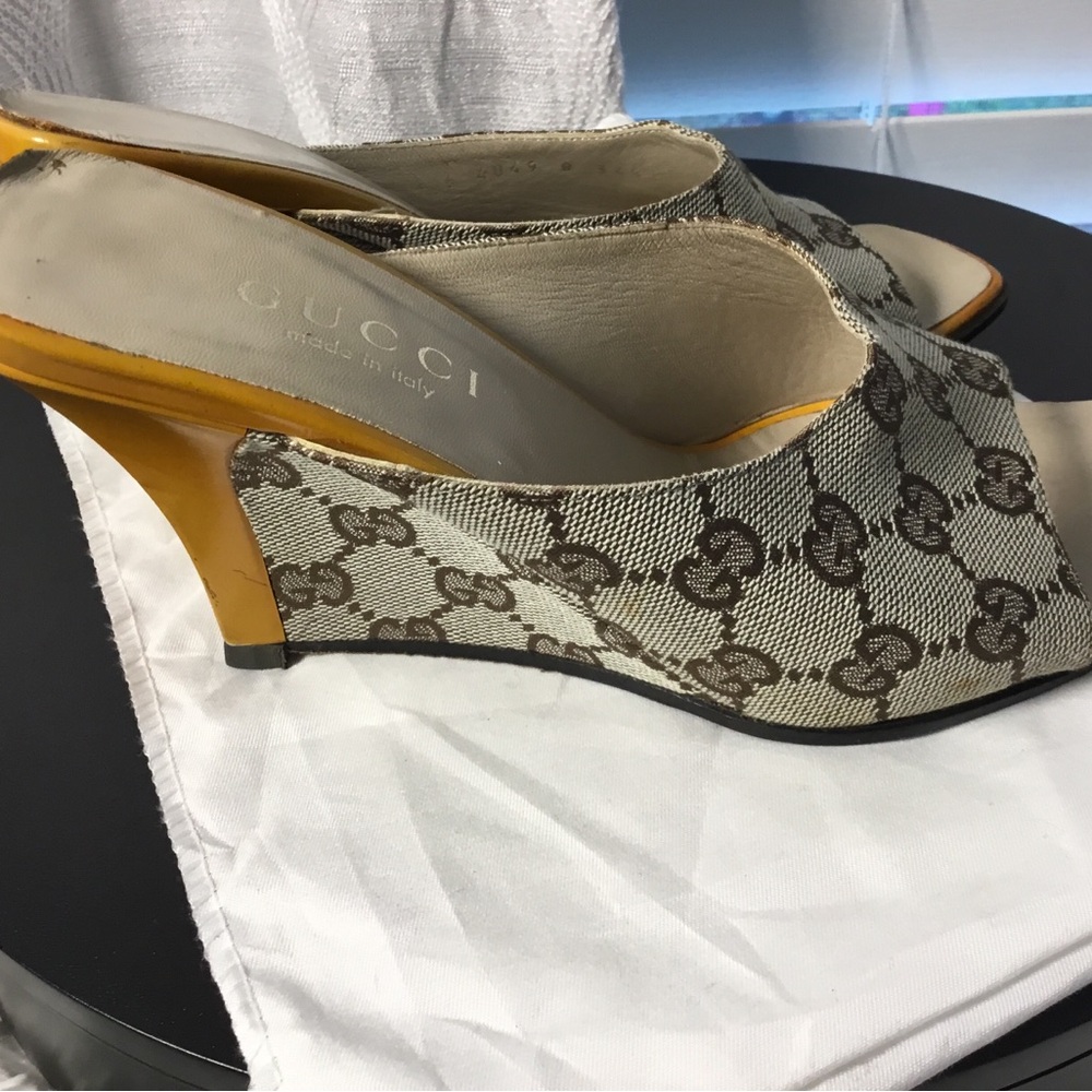 Gucci Beige Brown GG Canvas Open-Toe Slide Mules - Picture 10 of 12